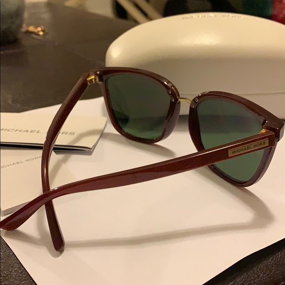 Michael Kors Women’s - Picture 2 of 4